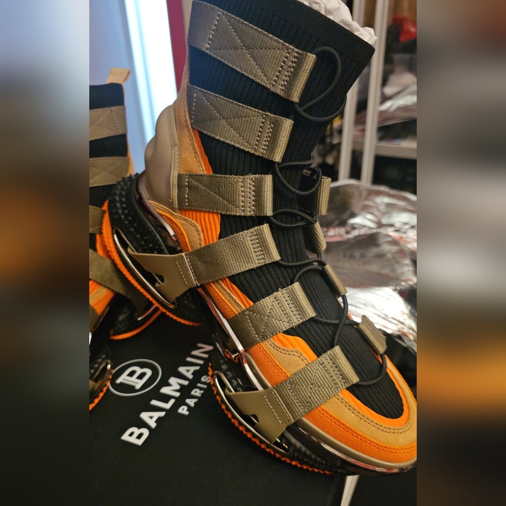 Very Rare Balmain Men's Orange and Black Sneakers ( Worn Twice)